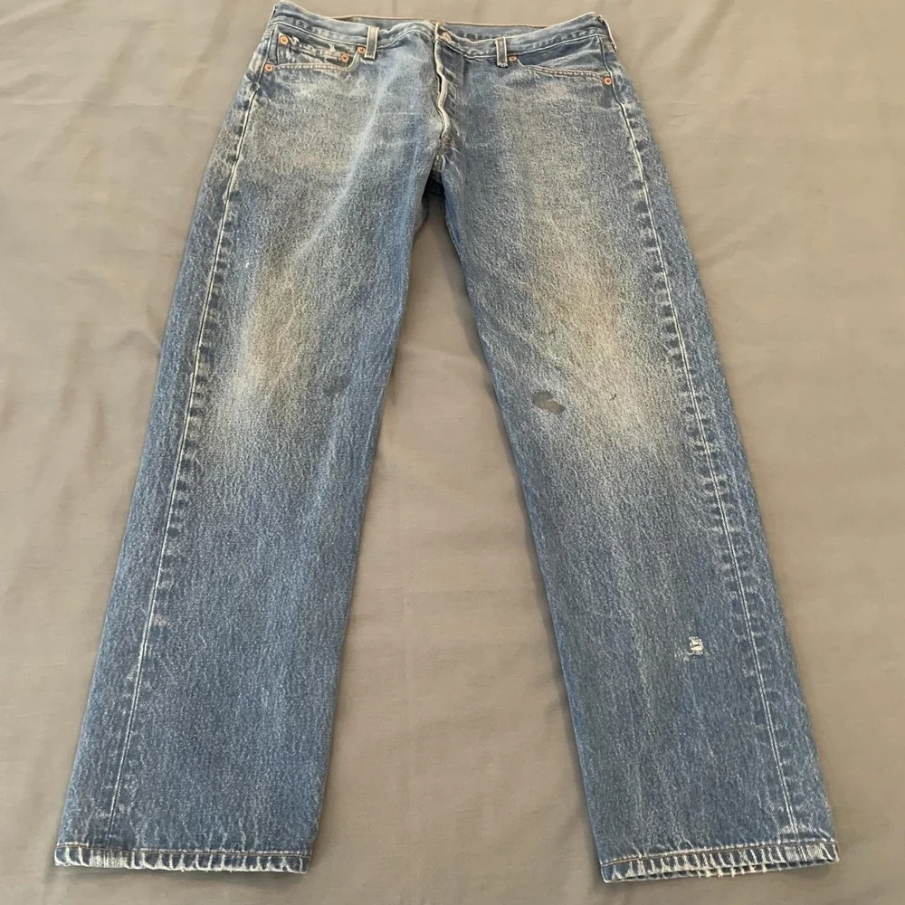 Vintage Levis 501 Jeans Mens 38x33 (34x28) Light Blue Straight Leg Distressed